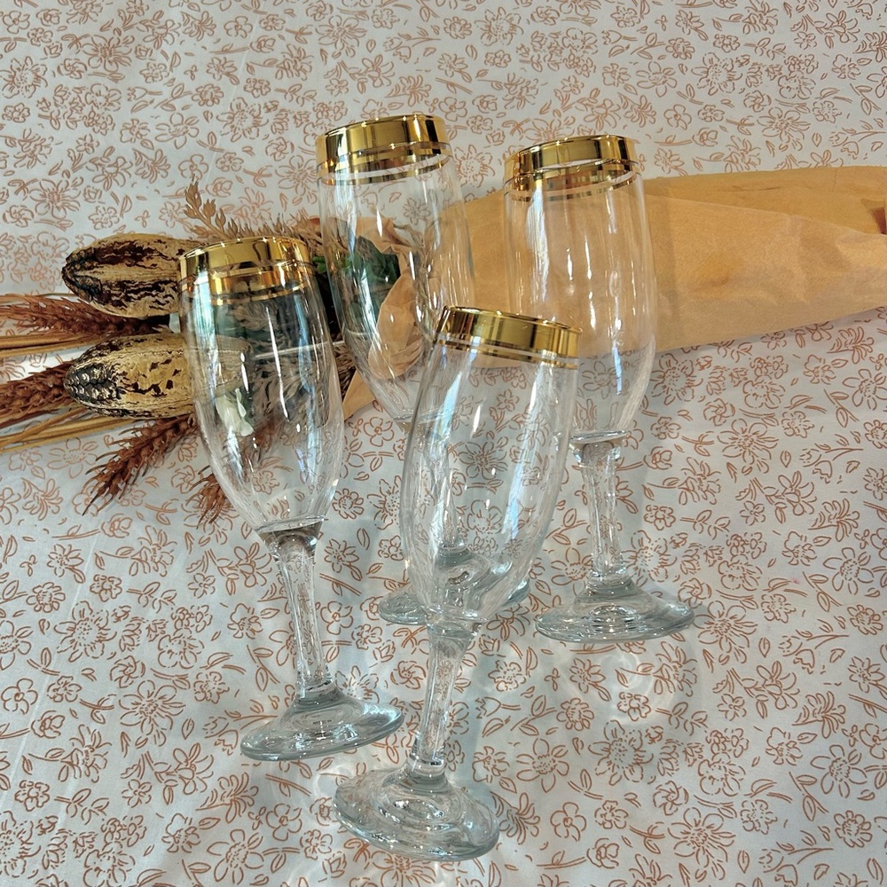 Vintage Etched Gold Rim Stemmed Champagne Flutes Set of 4